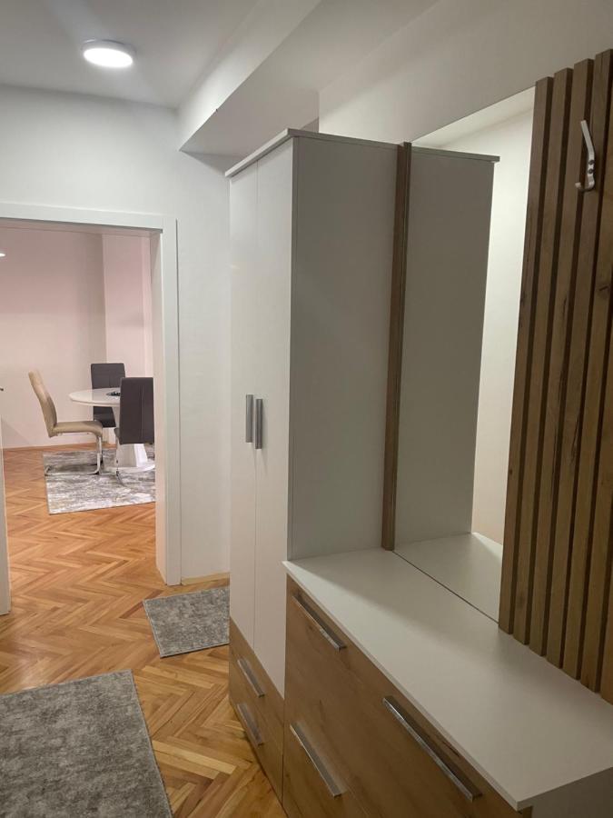 Ferienwohnung Modern Reality Kumanovo Exterior foto