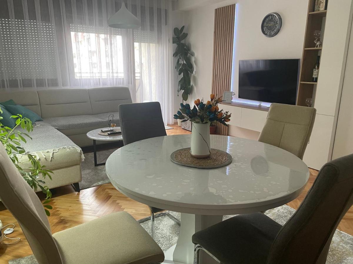 Ferienwohnung Modern Reality Kumanovo Exterior foto