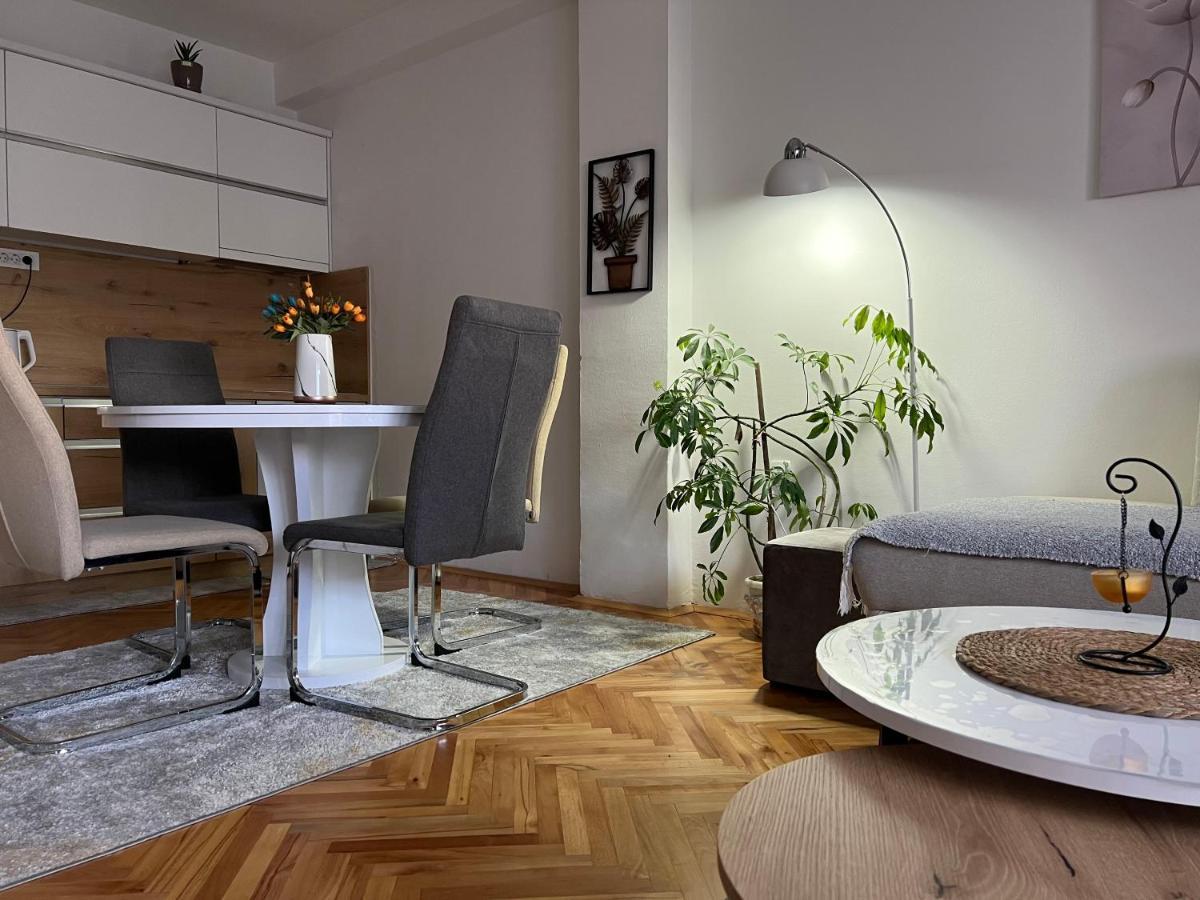 Ferienwohnung Modern Reality Kumanovo Exterior foto